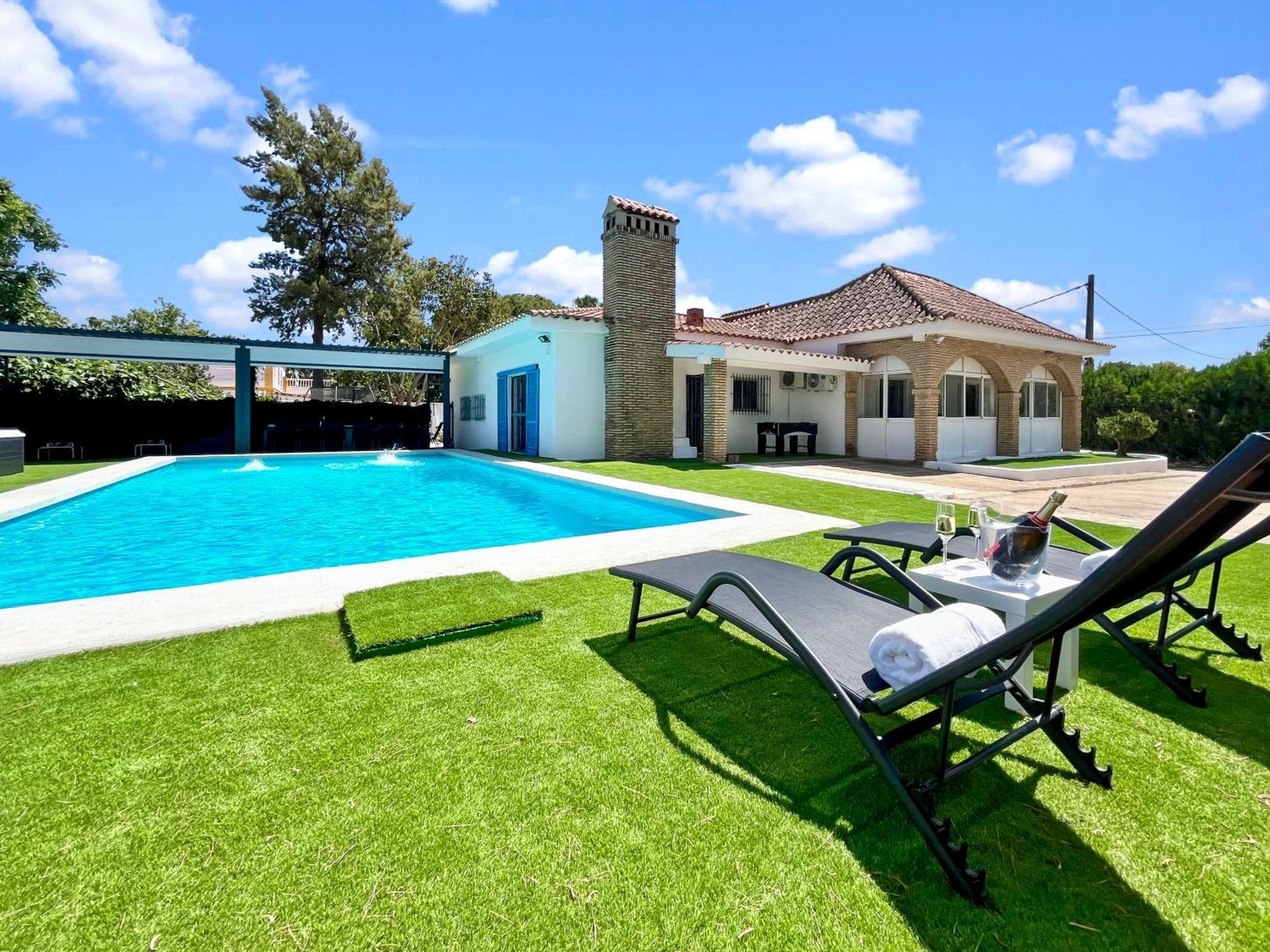 Villa San Patricio I Piscina Privada I Jacuzzi Spa I Bbq I Ps5 I Aire Acon I 3000M2 I 5Min-Centro Jerez de la Frontera Exterior photo